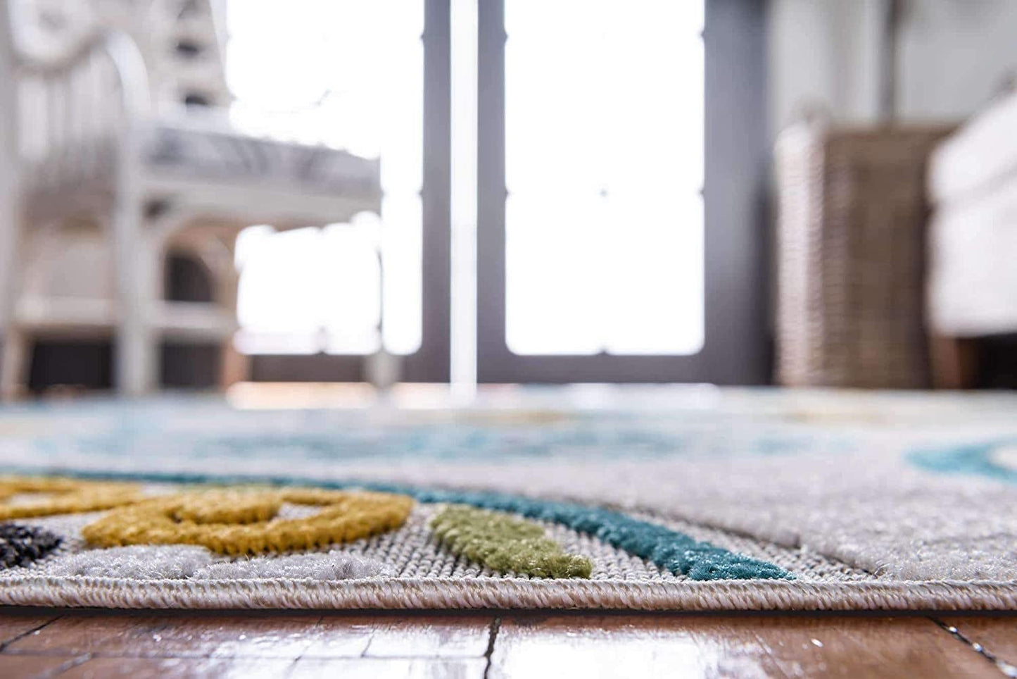 Carved Floral Transitional Indoor/ Outdoor Flat Weave Ivory/Teal Area rug