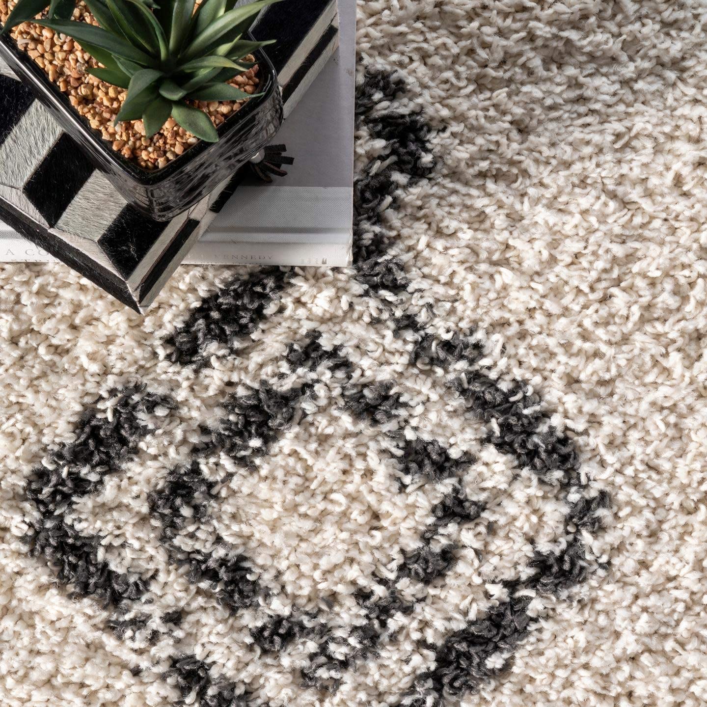 Moroccan Diamond Tassel Off White Shag Plush Area Rug