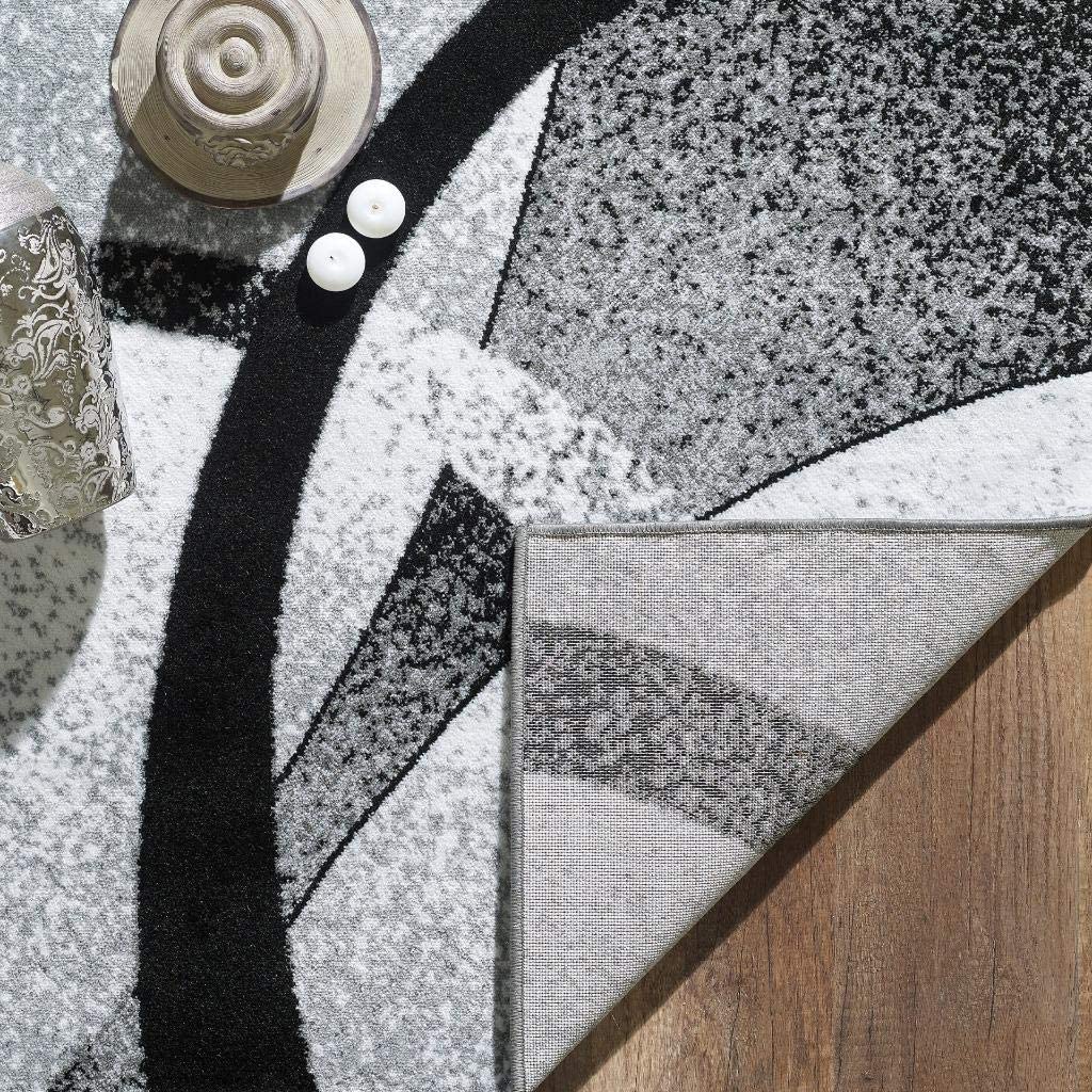 Howell Collection Grey Geometric Soft Area Rug