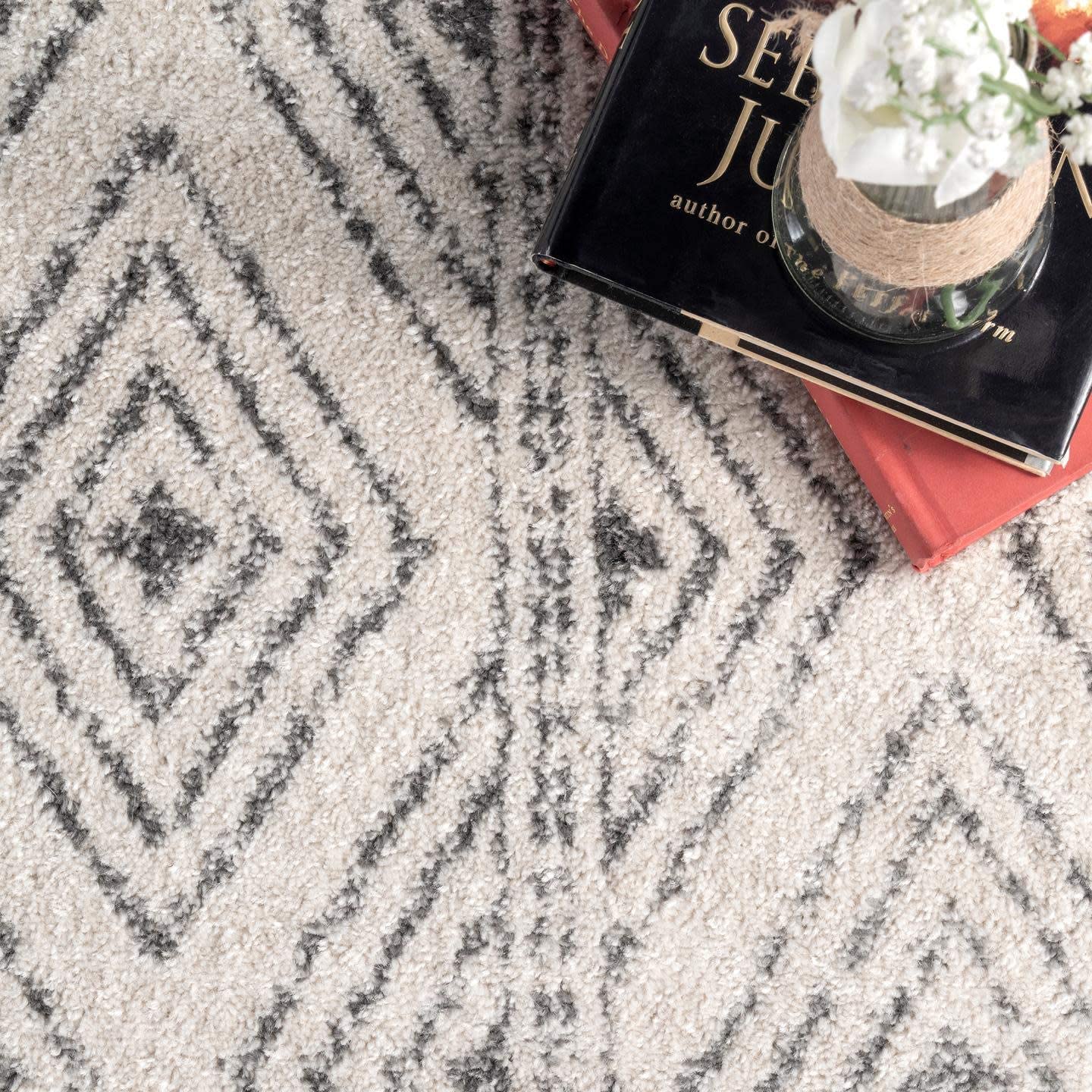 Diamond Pattern Ivory Grey Soft Area Rug
