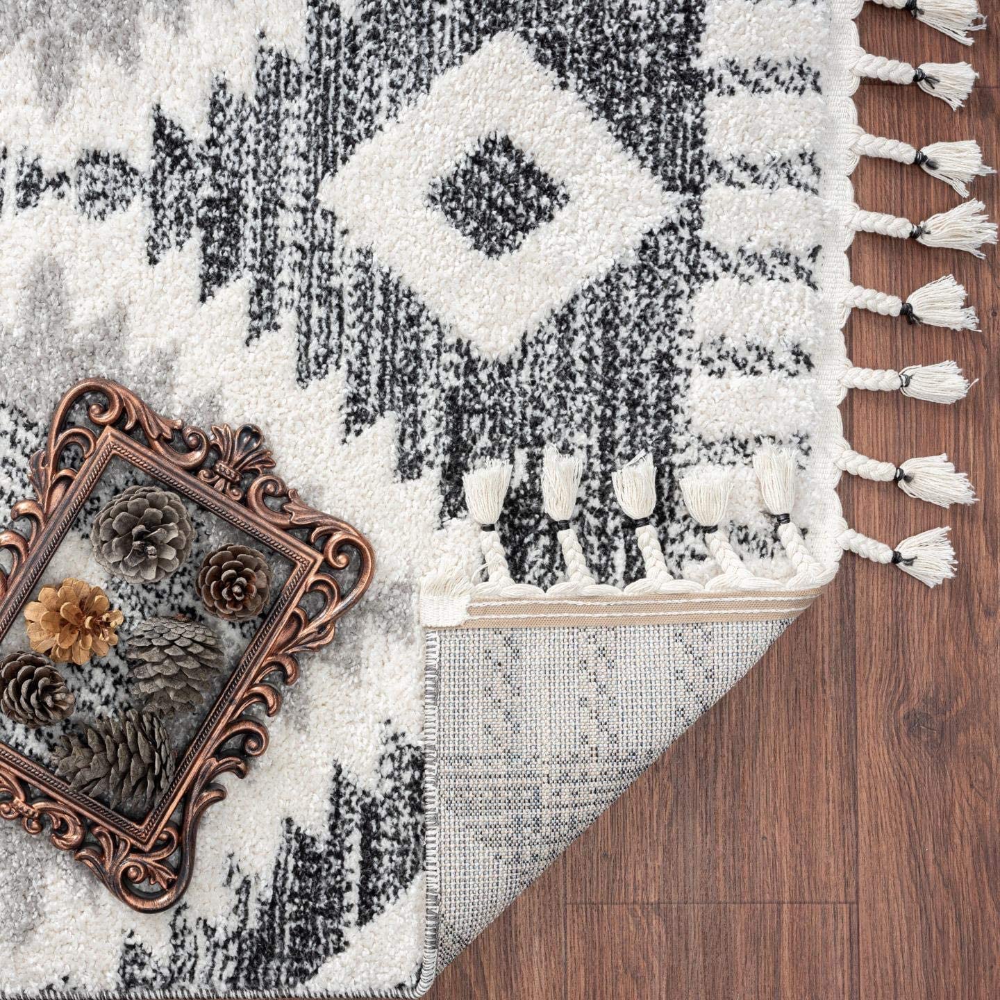Ibiza Collection Black Moroccan Soft Area Rug