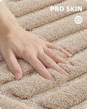 Upgraded White Bathroom Rugs - Refresh Your Bathroom with Color G Absorbent Microfiber Bath Mat - Non Slip, Soft, Washable, Quick Dry, 16βx24β Small Bath Rug Bathroom Carpet for Shower
