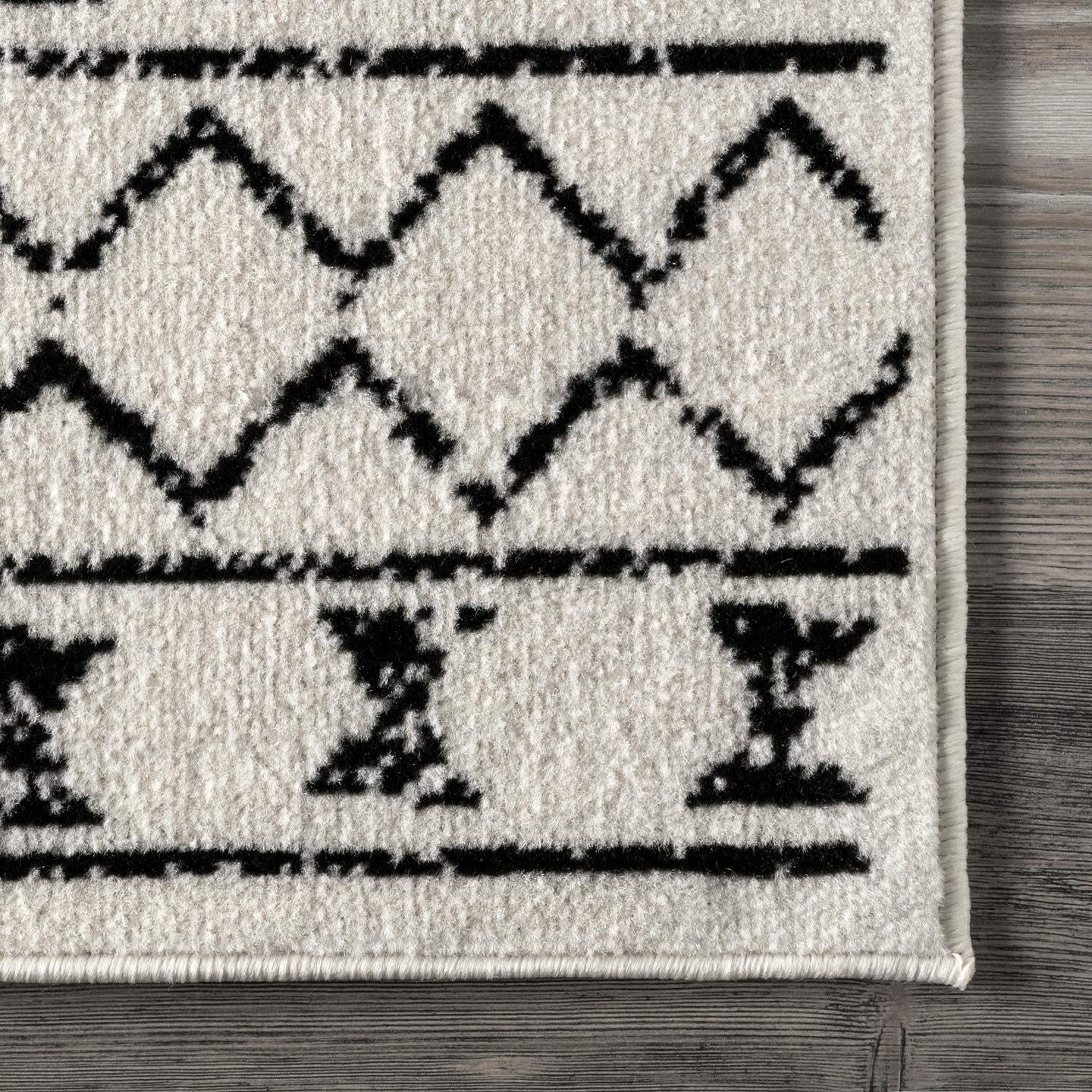 Creek Tribal Moroccan Area Rug, Grey