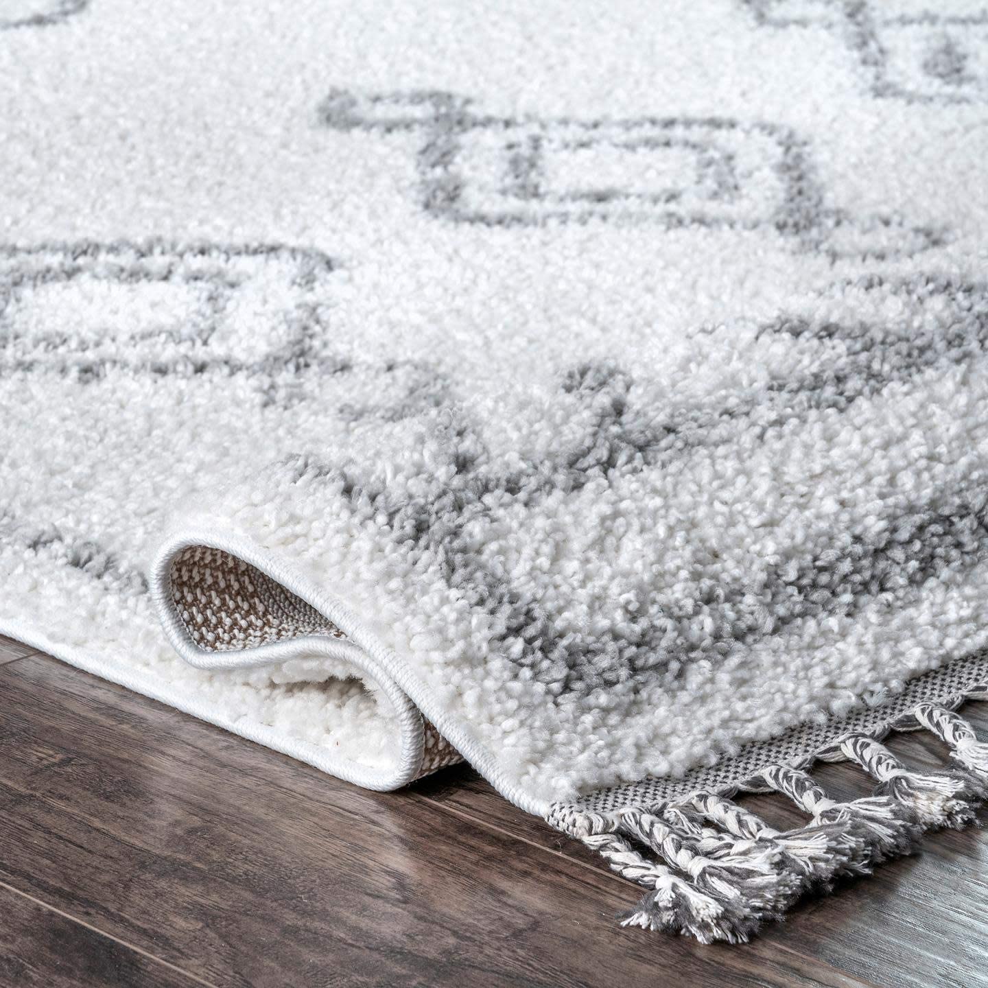 Moroccan Diamond White Grey Soft Shag Rug