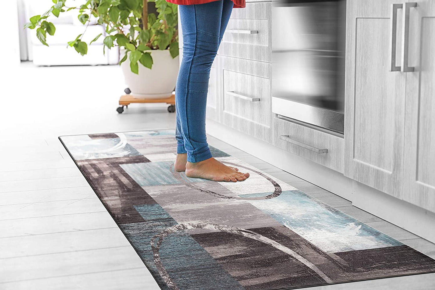 Contemporary Abstract Circles Anti Fatigue Standing Mat 18" x 47" Gray