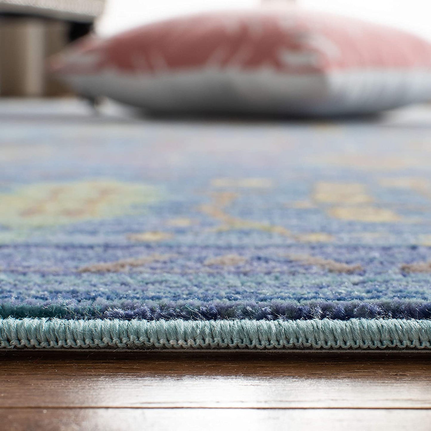 Boho Chic Distressed Area Rug, Blue / Multi