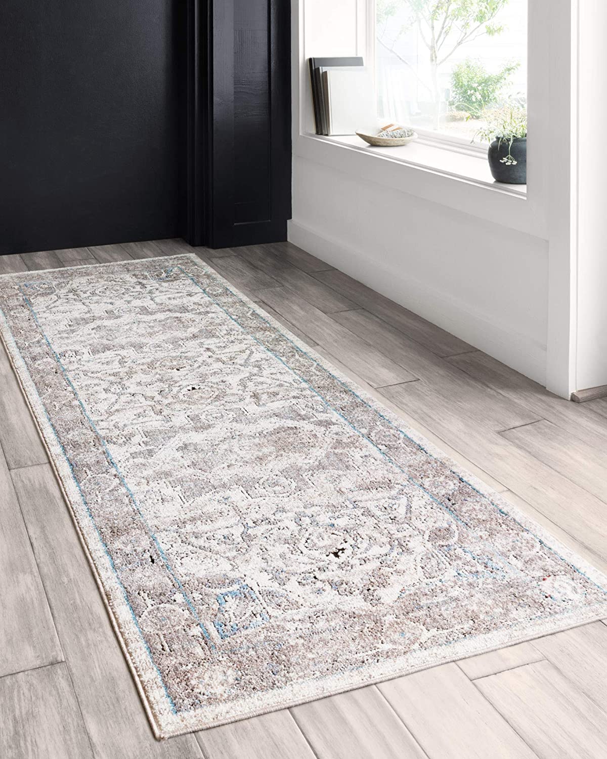 Dante Collection Distressed/Vintage Persian Soft Area Rug Ivory