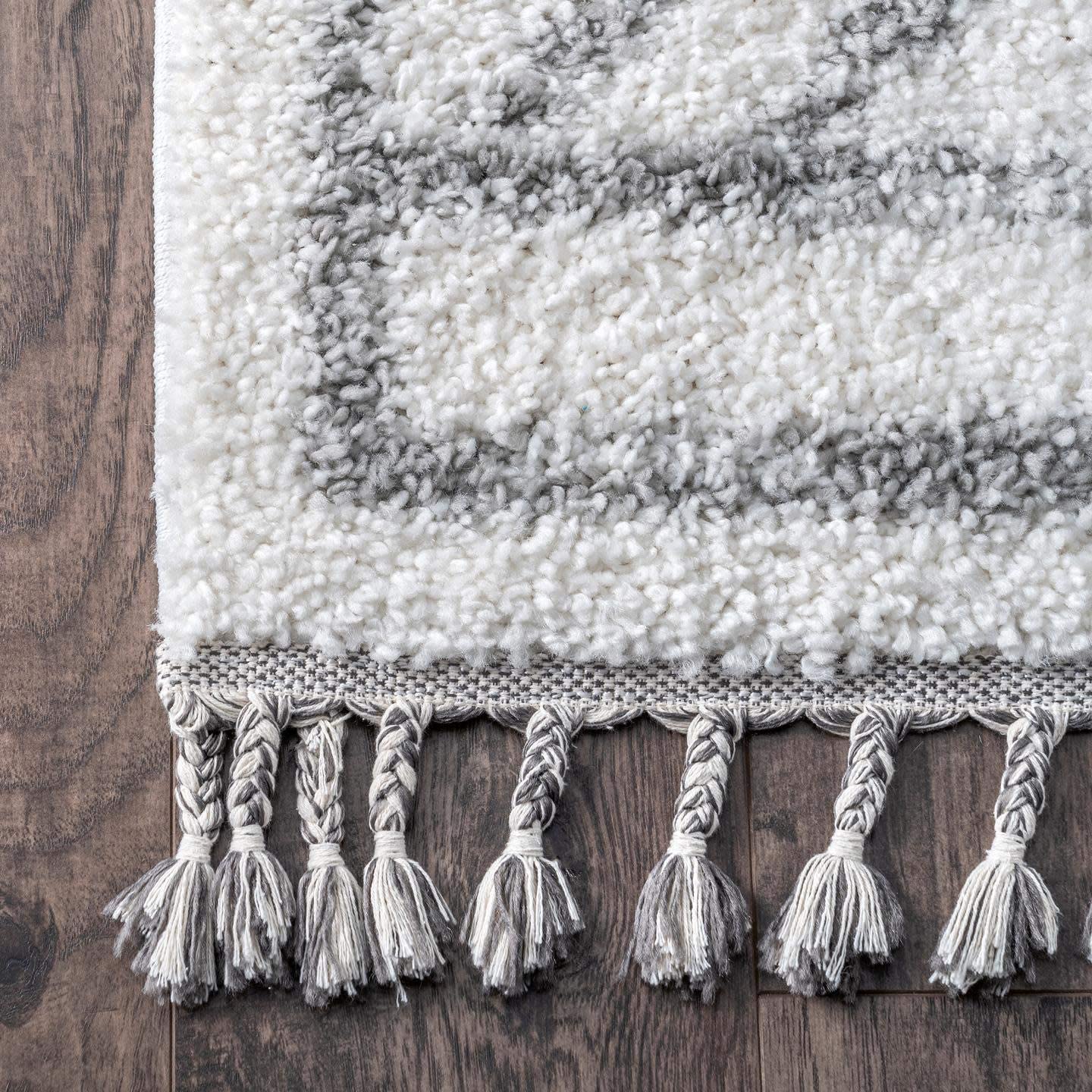 Moroccan Diamond White Grey Soft Shag Rug