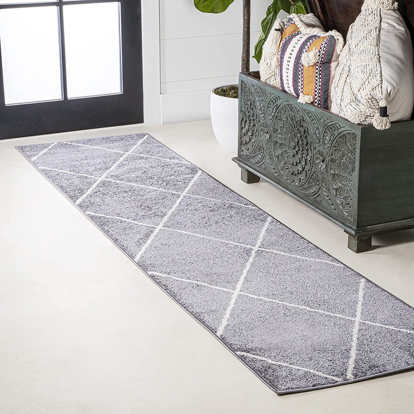 Minimalist Diamond Trellis soft Area Rug