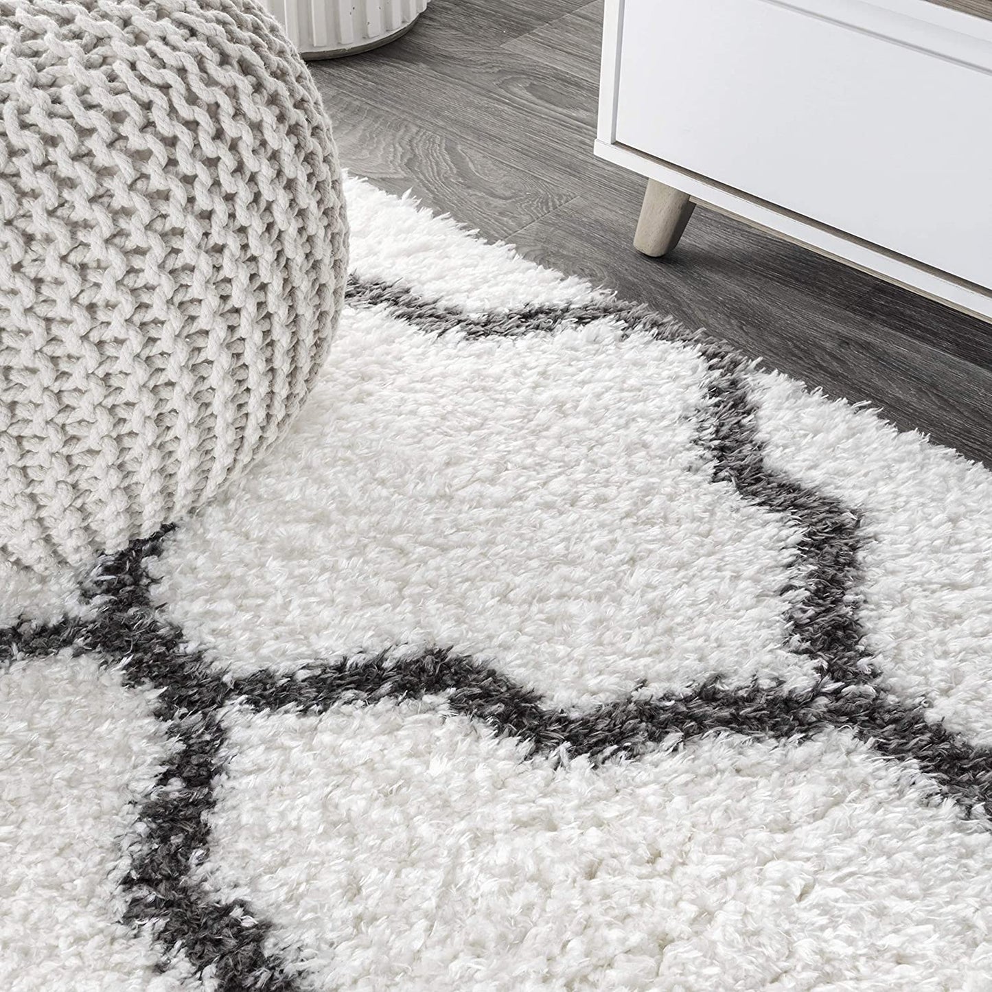 Marrakesh Shag Trellis with Tassels Ivory/Charcoal Soft Area Rug