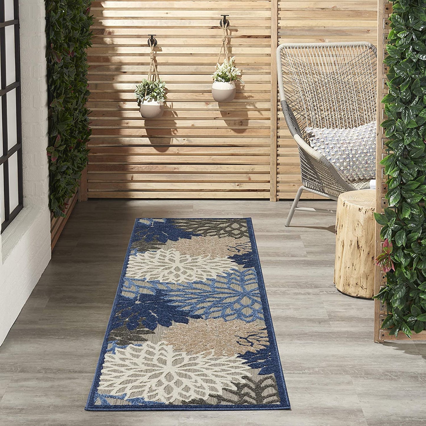 Indoor/Outdoor Floral Blue/Multicolor Area Rug