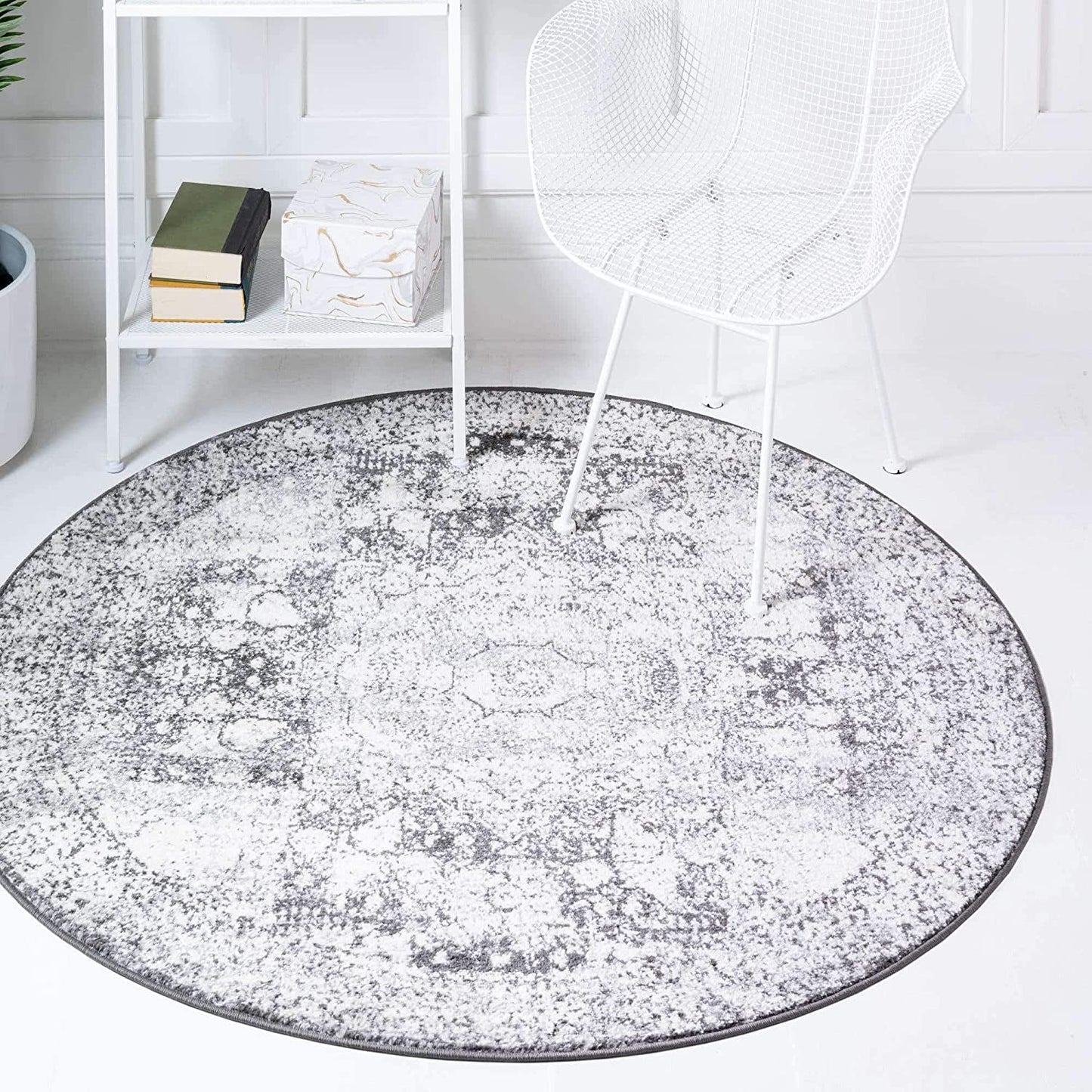 Bromley Collection Vintage Traditional Medallion Border Ivory Area Rug