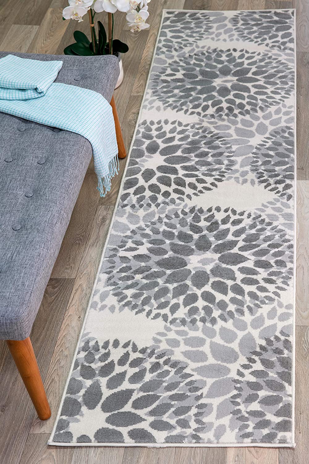 Floral Gray/Grey Off-white Area Rug