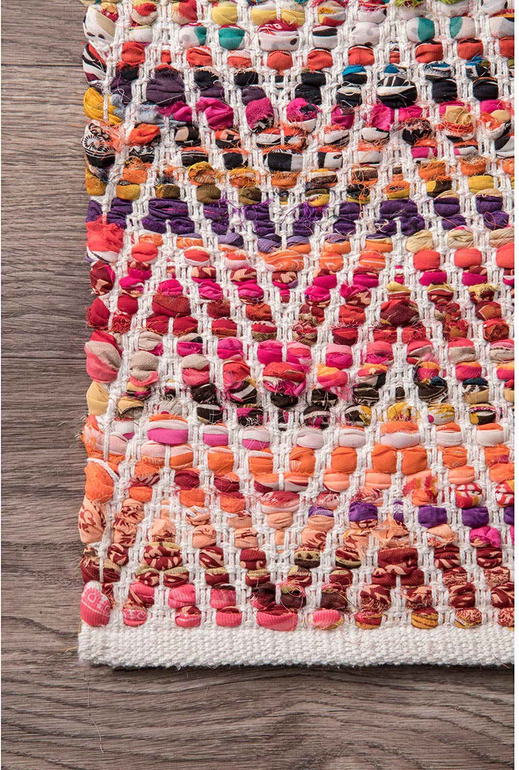 Handwoven Chevron Pattern Soft Magenta Texture Area Rug
