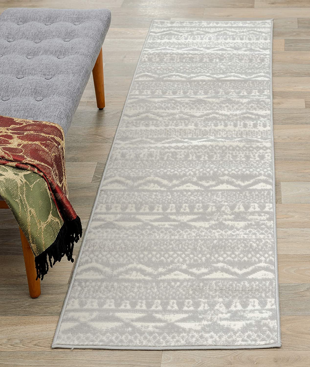 Contemporary Bohemian Gray Ivory Area Rug