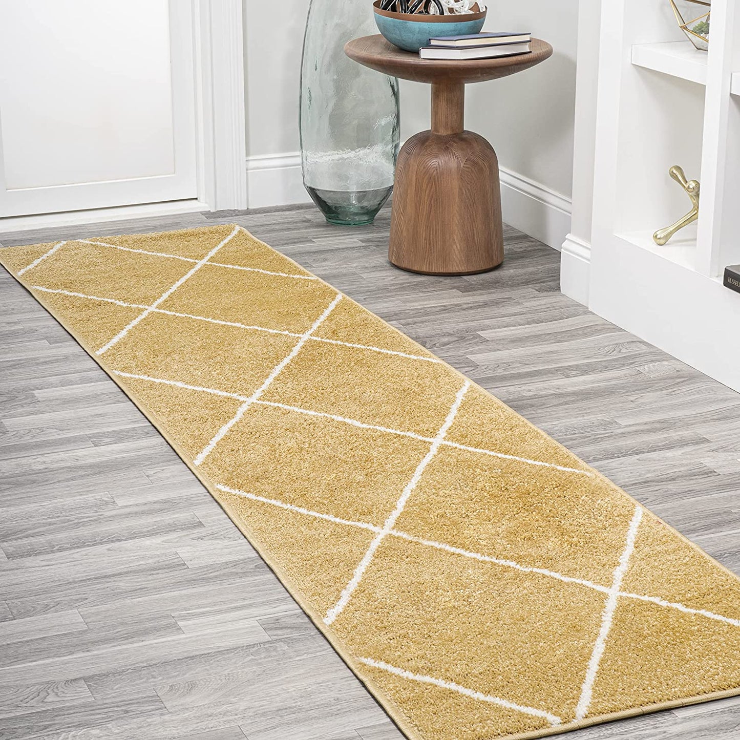 Minimalist Diamond Trellis soft Area Rug