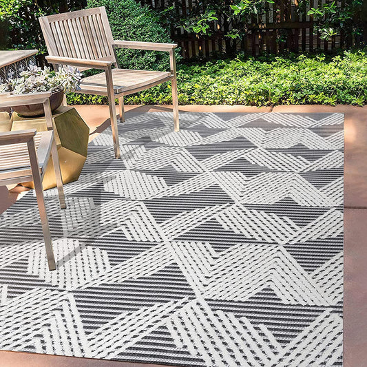Jazz High-Low Pile Art Deco Geometric Indoor/Outdoor Black/Ivory Area Rug
