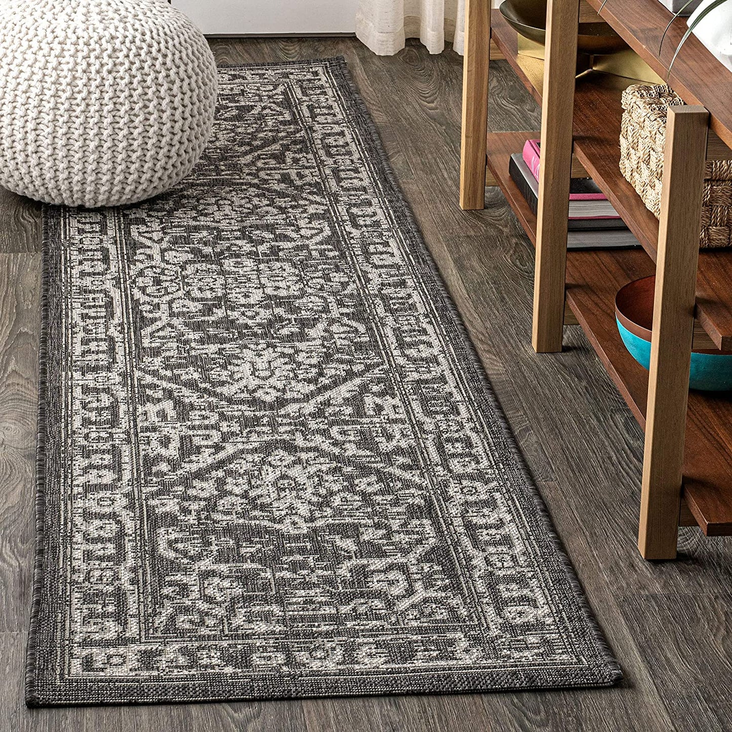 Malta Bohemian Medallion Textured Weave Indoor/Outdoor Black/Gray Area Rug
