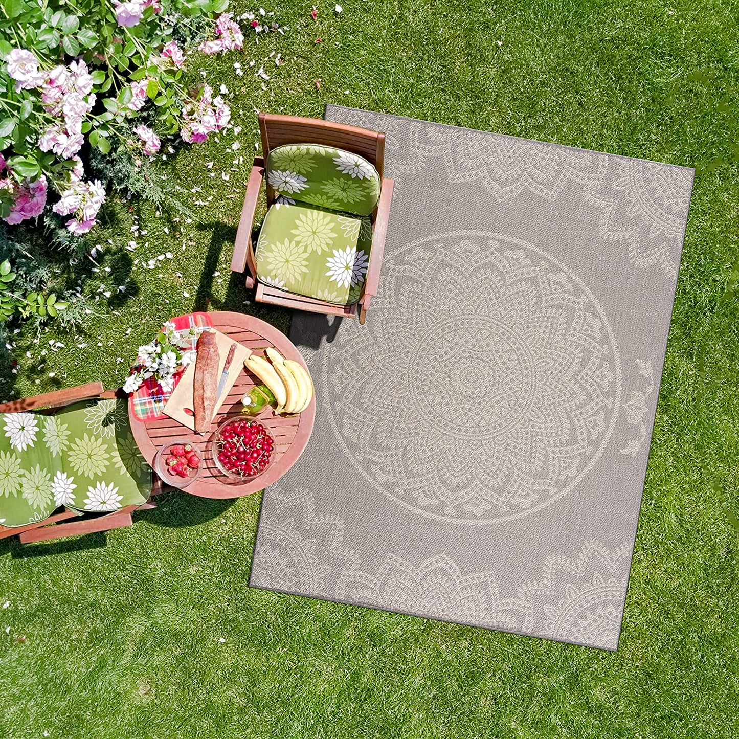 Modern Area Rugs for Indoor Outdoor Medallion - Grey / White