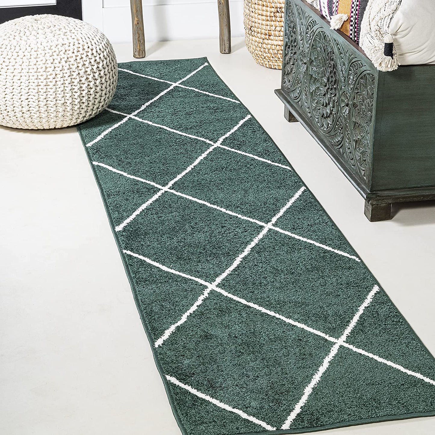 Minimalist Diamond Trellis soft Area Rug