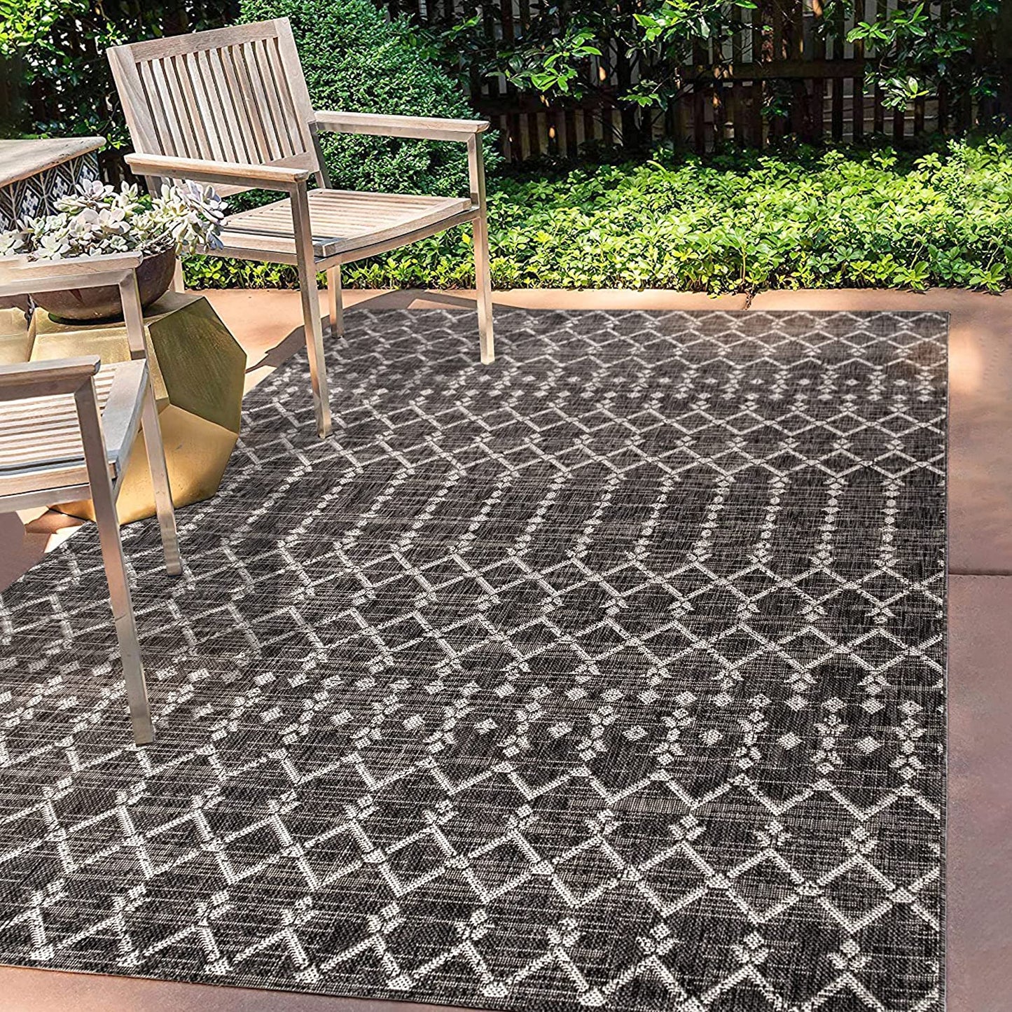 Moroccan Geometric Textured Weave Indoor/Outdoor Black/Gray Area Rug