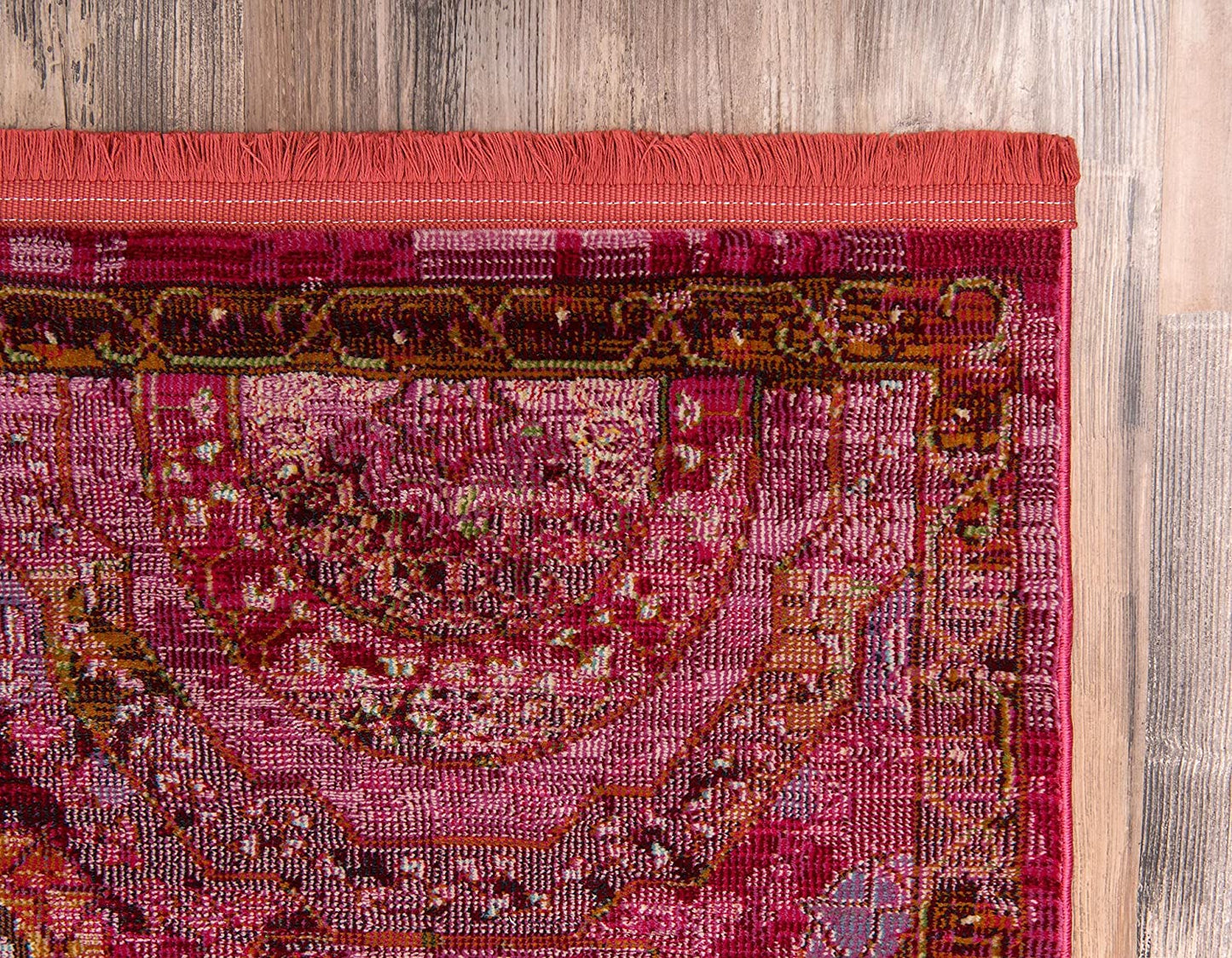 Baracoa Collection Bright Tones Vintage Traditional Pink Area Rug
