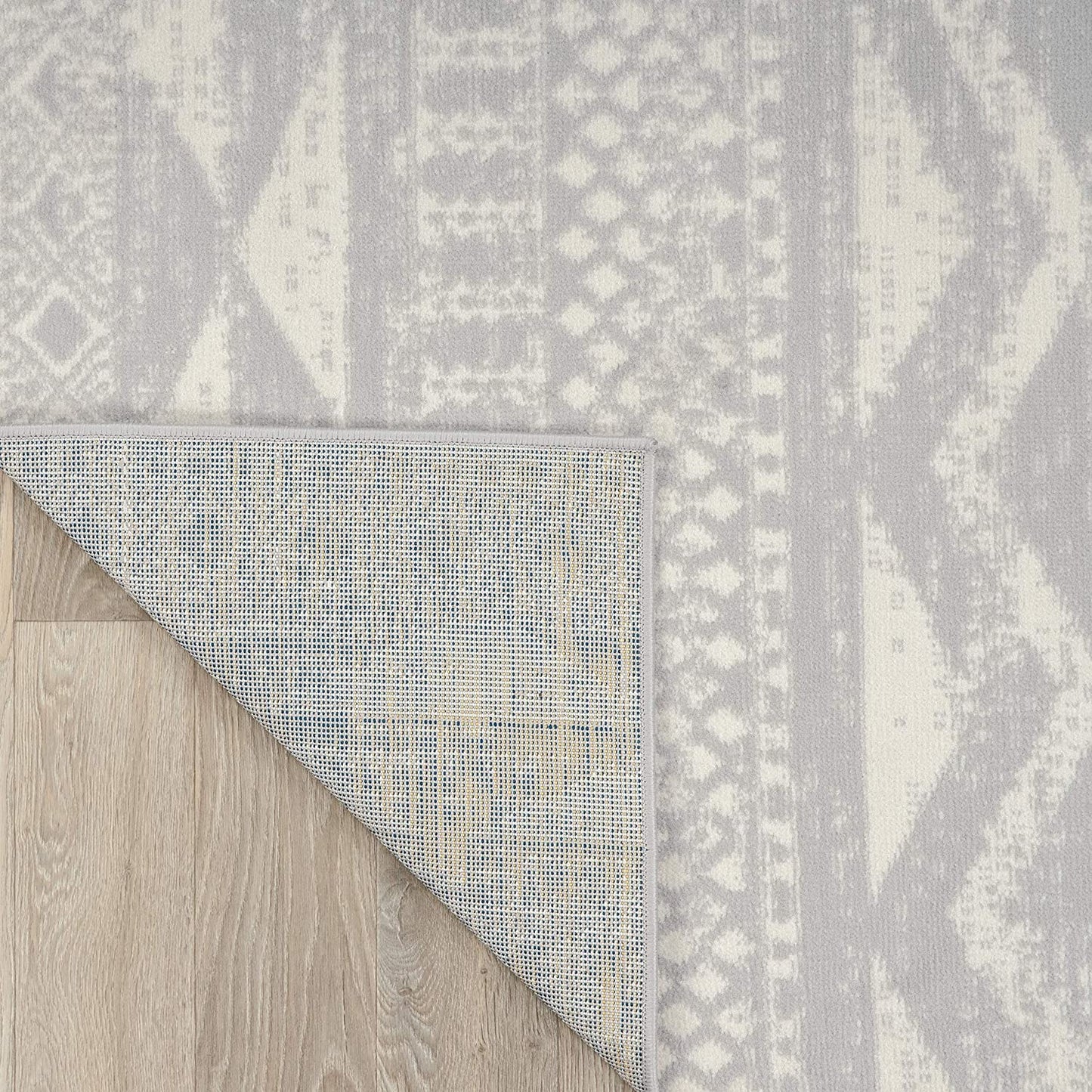 Contemporary Bohemian Gray Ivory Area Rug