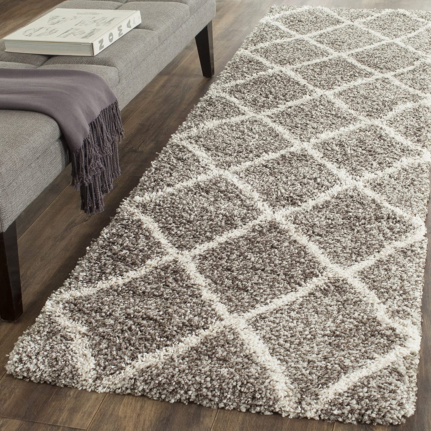 Diamond Trellis Grey/Ivory Soft Plush Area Rug 2-inch Thick
