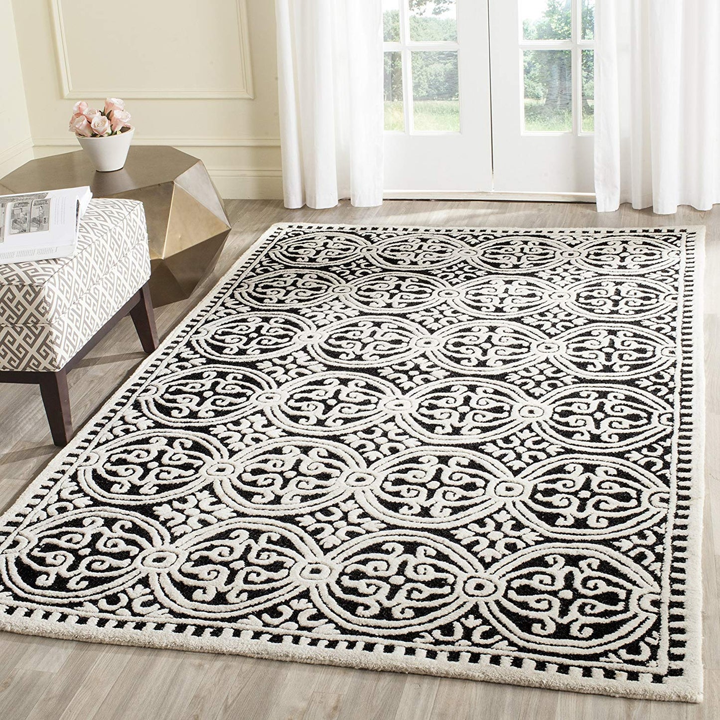 Handcrafted Geometric Black ivory Premium Wool Soft Area Rug