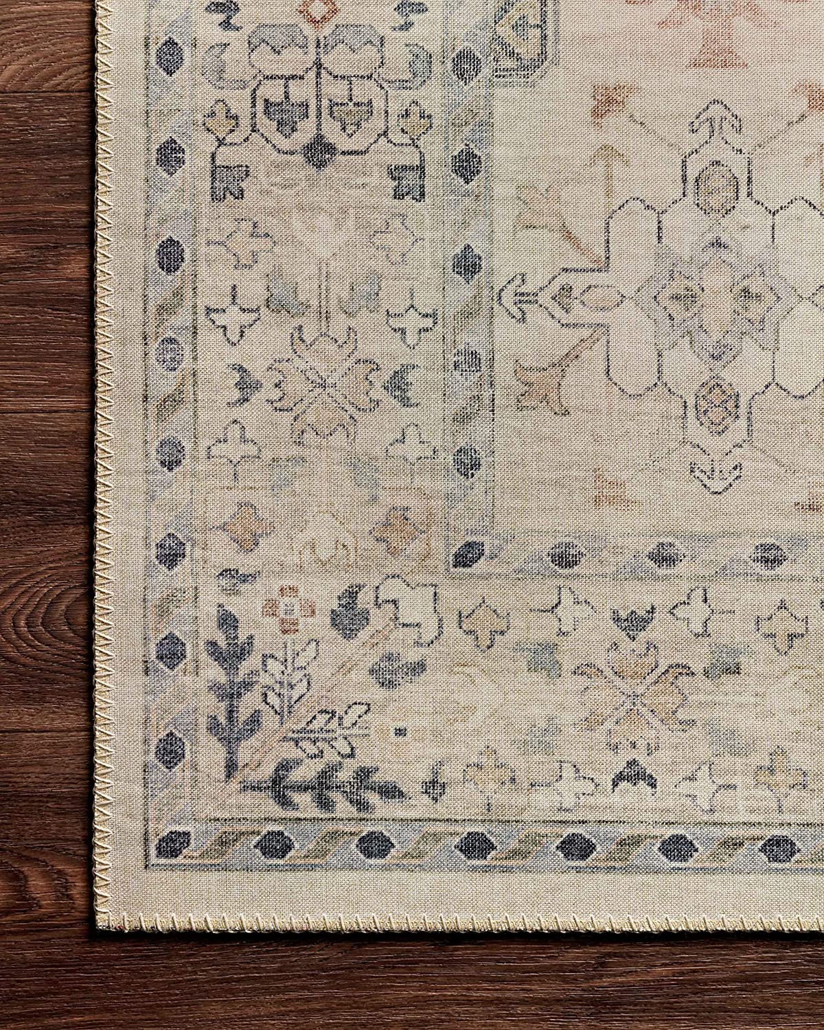 Hathaway Collection HTH-04 Beige / Multi, Traditional Area Rug