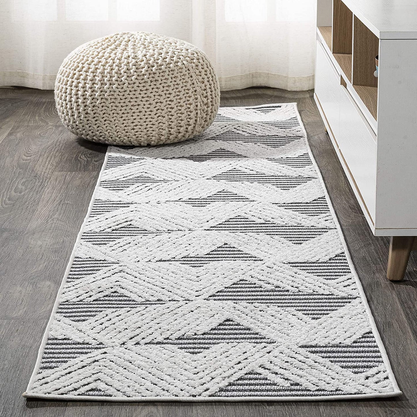 Jazz High-Low Pile Art Deco Geometric Indoor/Outdoor Black/Ivory Area Rug