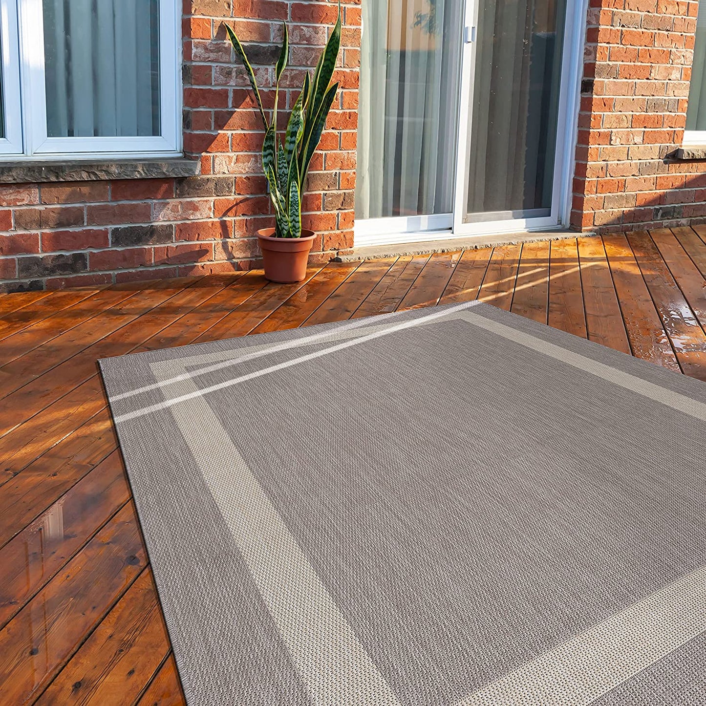 Modern Area Rugs for Indoor/ Outdoor Bordered - Grey / White