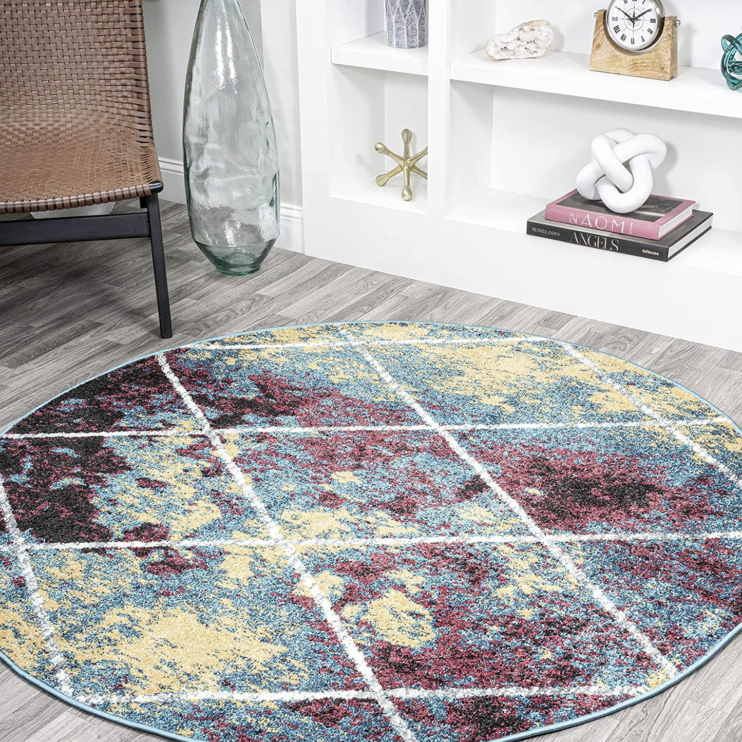 Minimalist Diamond Trellis soft Area Rug