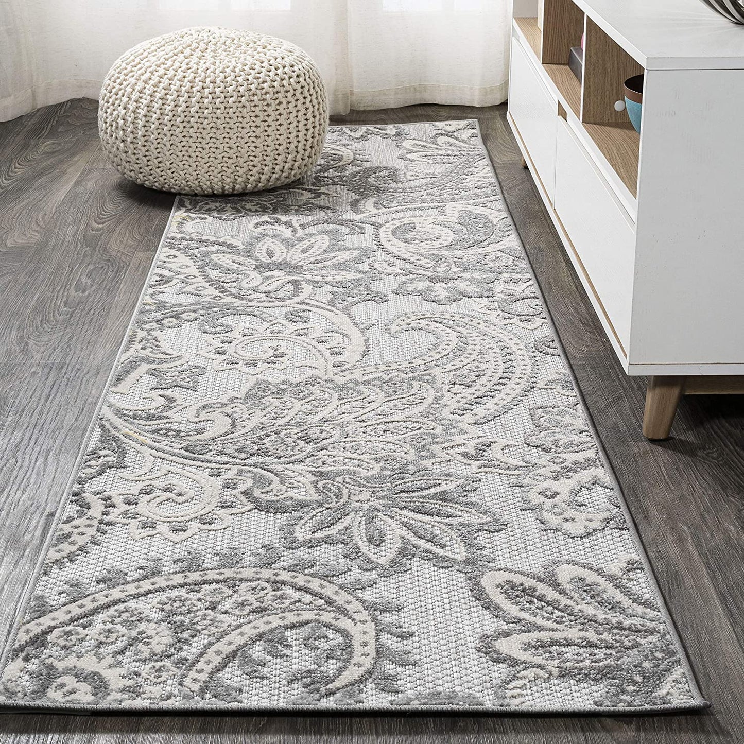 Gordes Paisley Indoor/Outdoor Light Gray/Ivory Rug