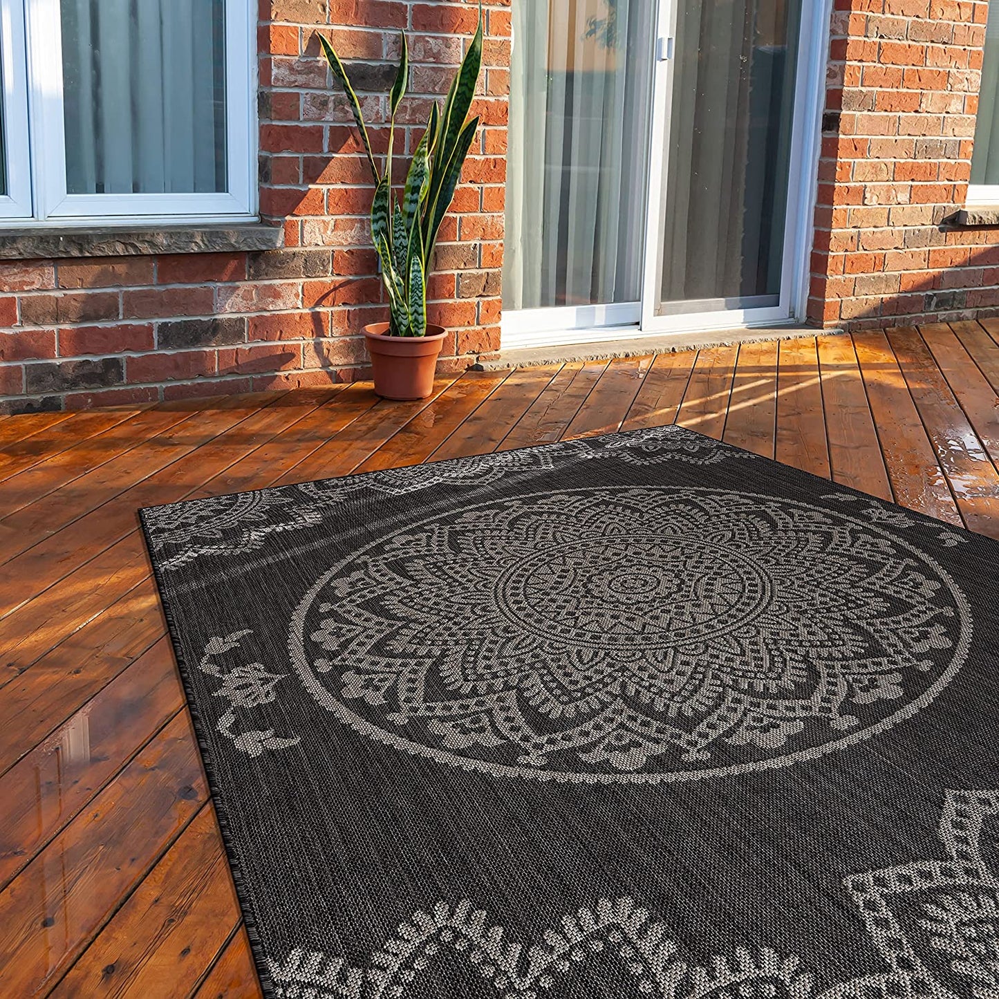 Modern Area Rugs for Indoor Outdoor Medallion - Dark Grey / Light Grey