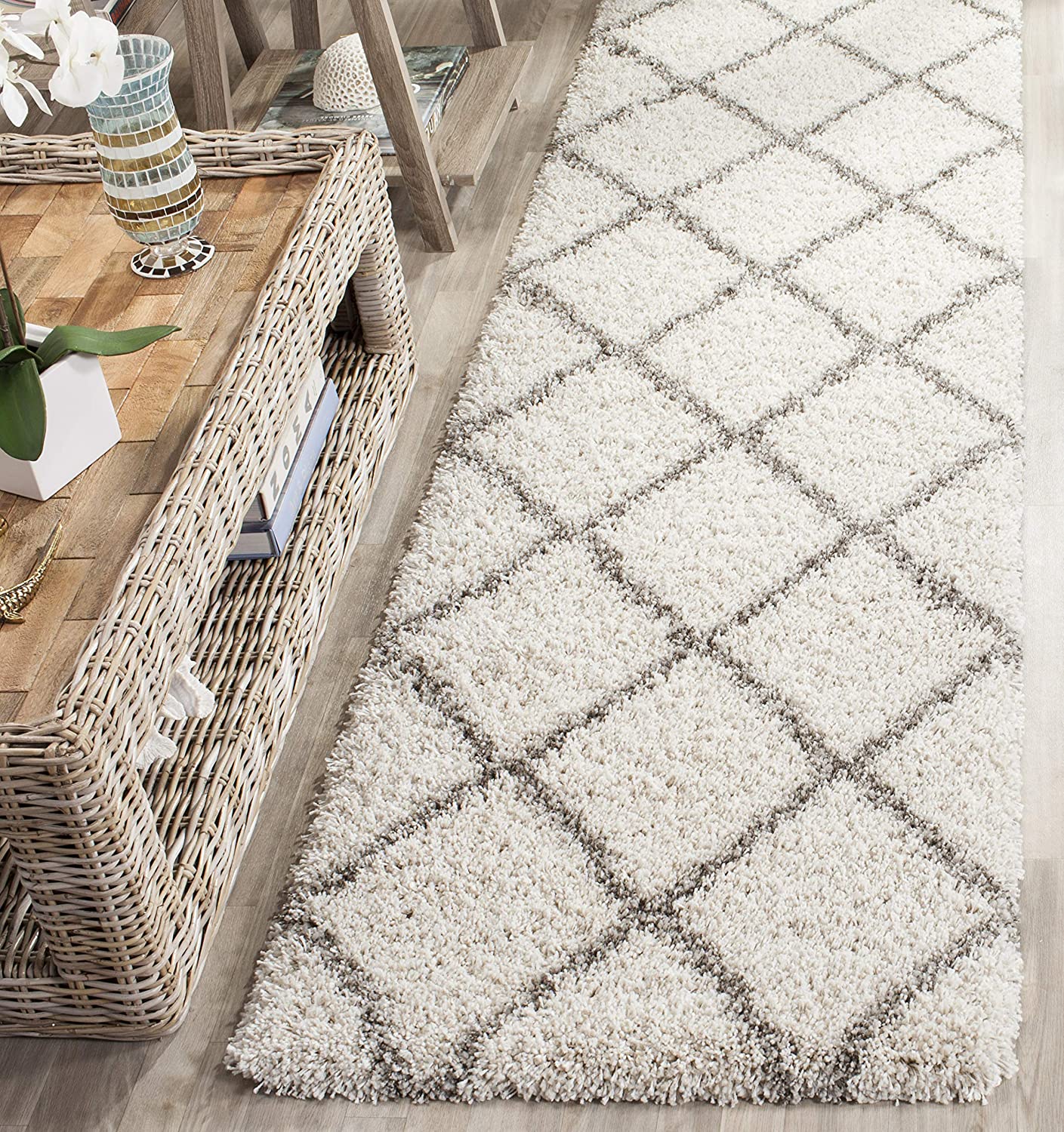 Diamond Trellis Ivory/Grey Soft Plush Area Rug 2-inch Thick