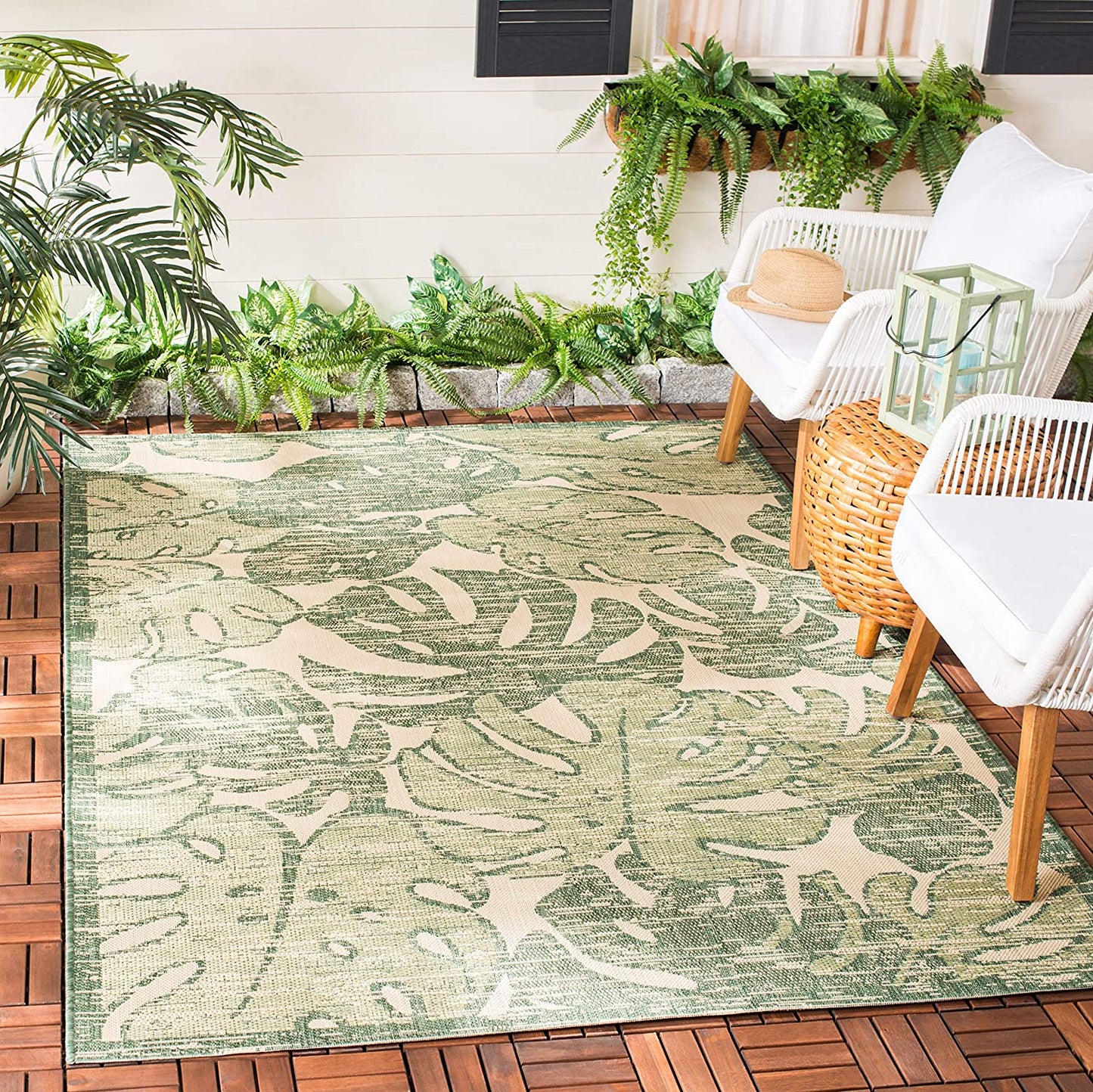 Courtyard Collection Indoor/ Outdoor Non-Shedding Stain Resistant Patio Backyard Soft Area Rug Beige / Green