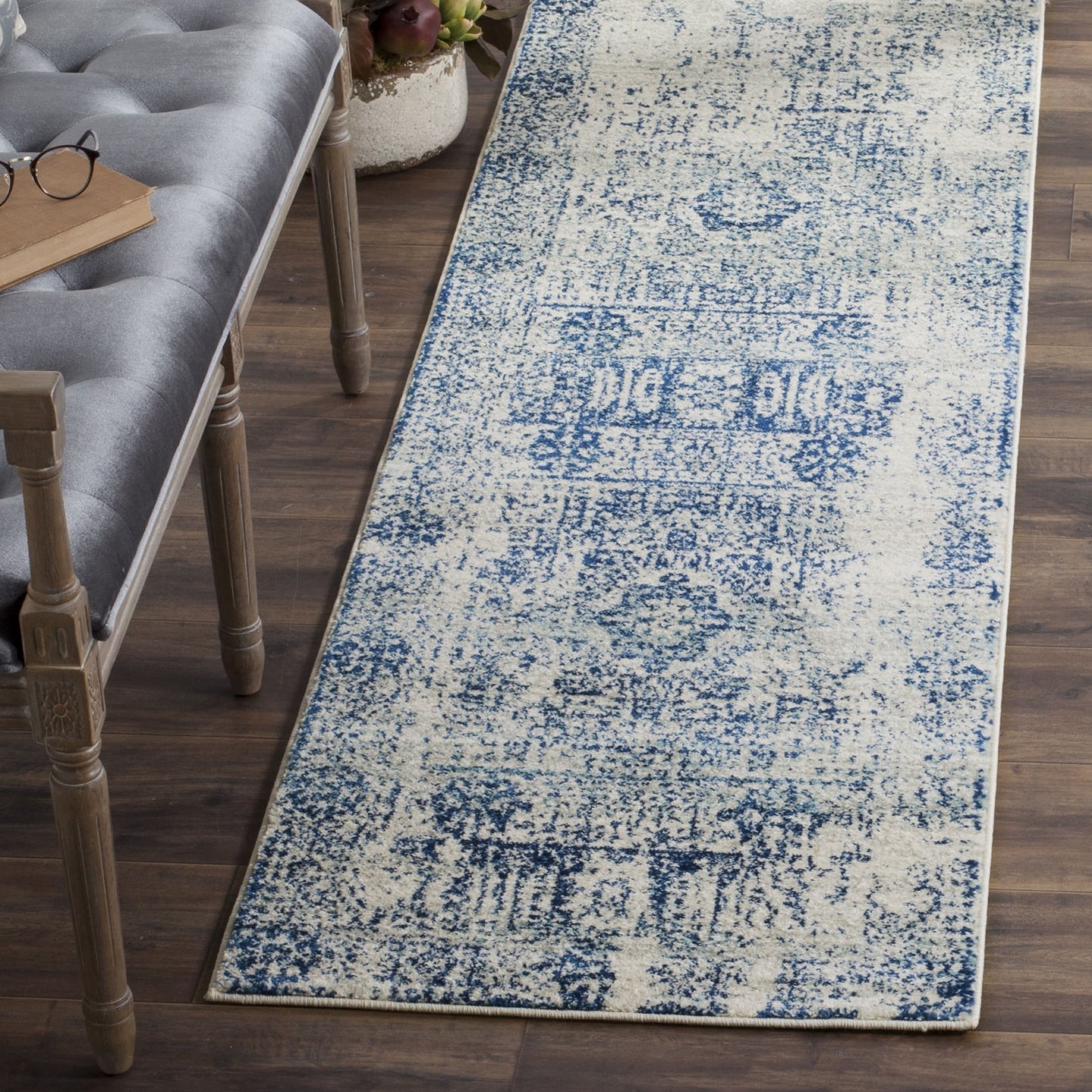 Blue Ivory Distressed Medallion Area Rug