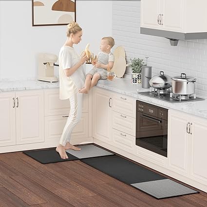 Non-Skid Kitchen Rugs Washable, Absorbent Runner Mat for Floor, Machine Washable Standing Mats for in Front of Sink, Door, Laundry, Entrance, Home (Black, 32"×17")