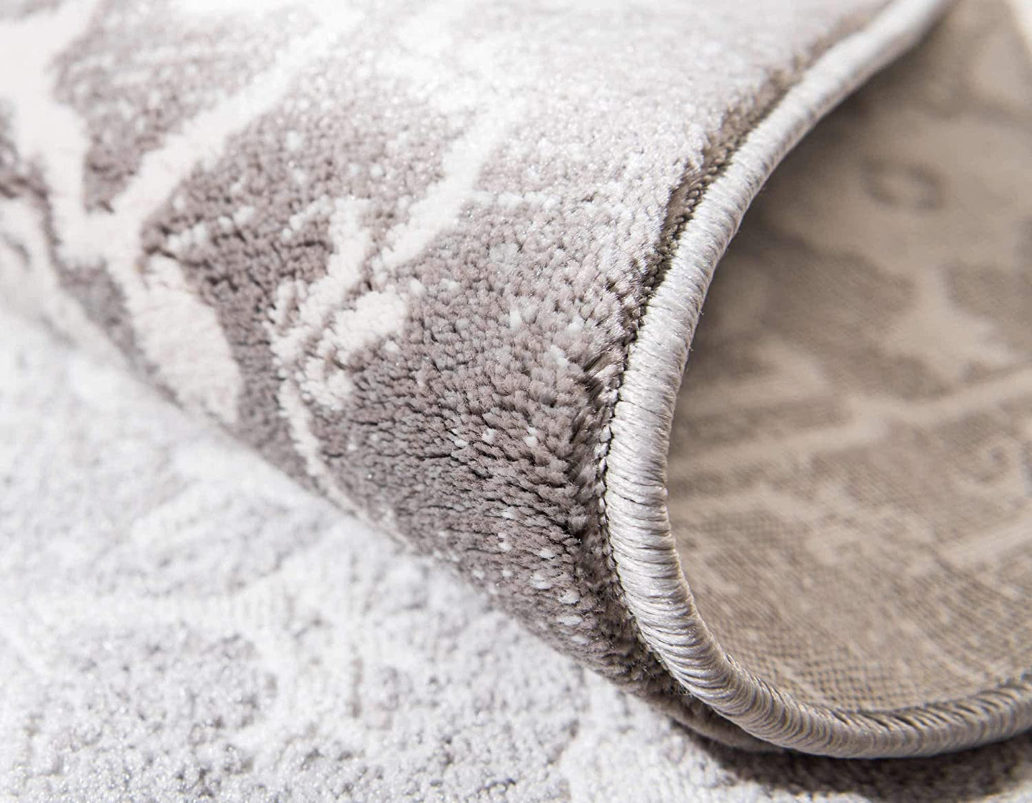 New Classical Collection Area Rug, Gray