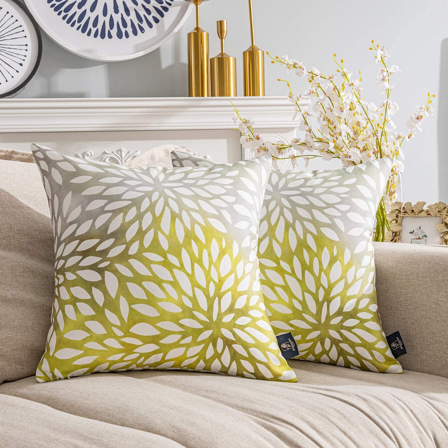 Pack of 2 New Living Series Gradient Petals Double Side Print Decorative Throw Pillow Cover