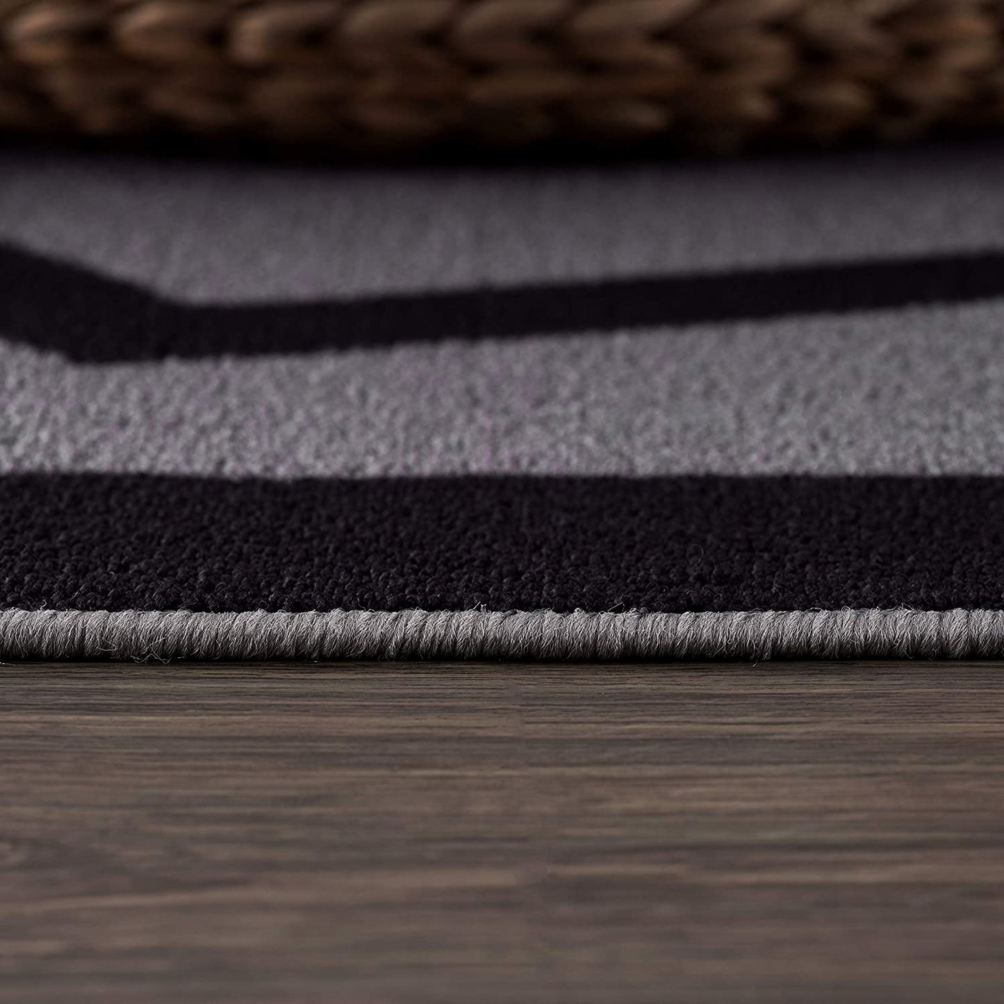 Modern Geometric Stripe Area Rug - Non Slip