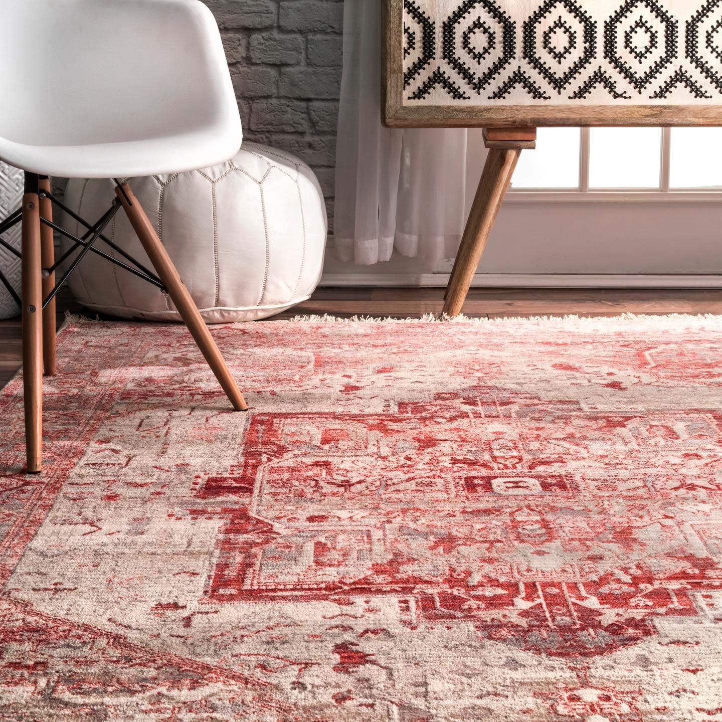 nuLOOM Ethel Medallion Fringe Area Rug, Red