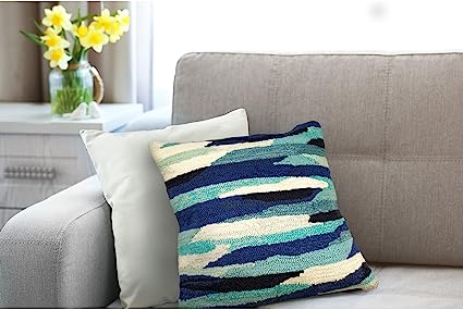 Frontporch Indoor/Outdoor Easy Care Invisible Zipper Hand Tufted Pillow- Birds Multi 18" x 18"