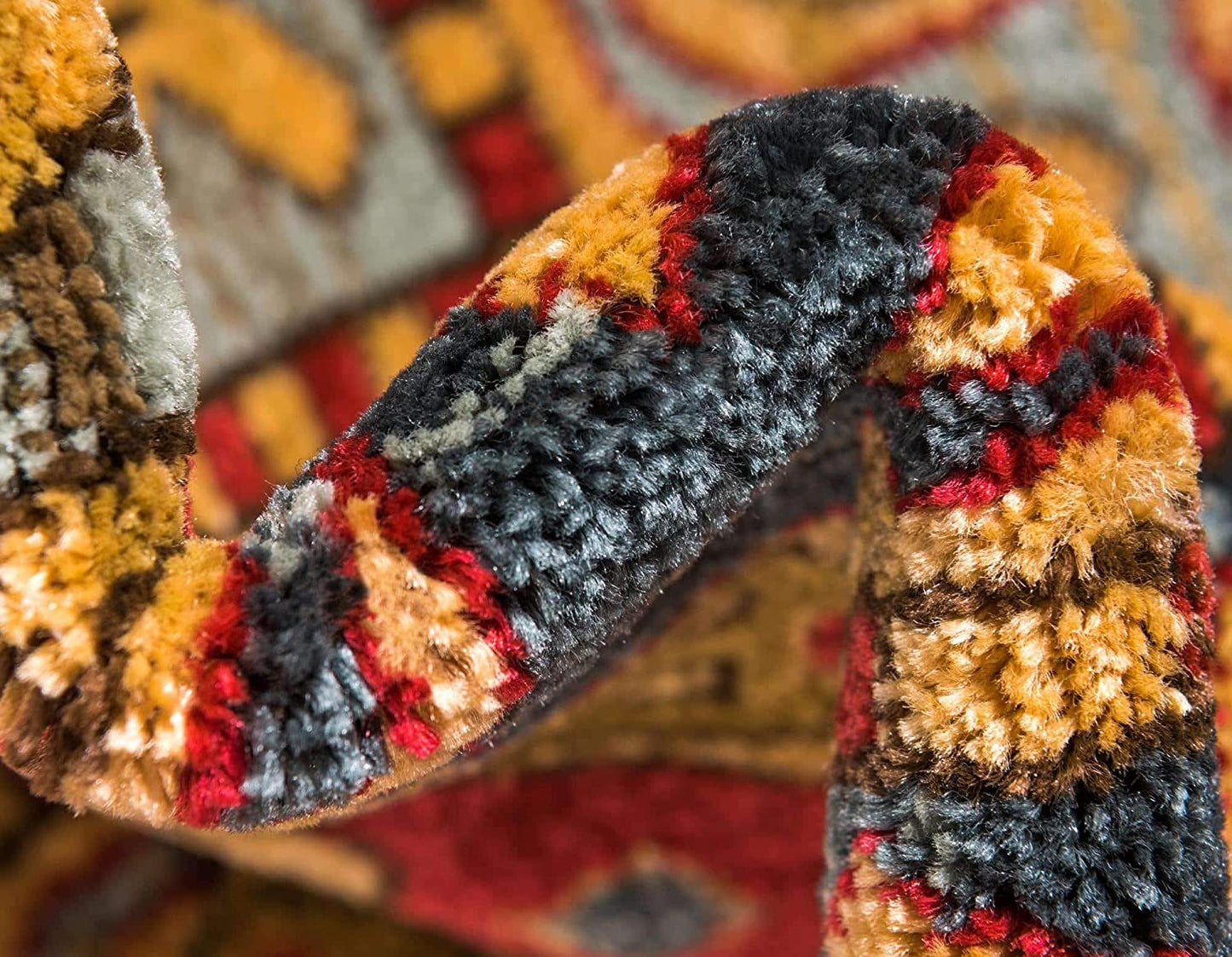 Sahand Collection Traditional Geometric Classic Red Area Rug