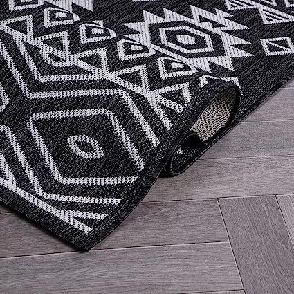 Lecce Distressed Geometric Bohemian Textured Flat Weave Easy Cleaning Outdoor Rugs