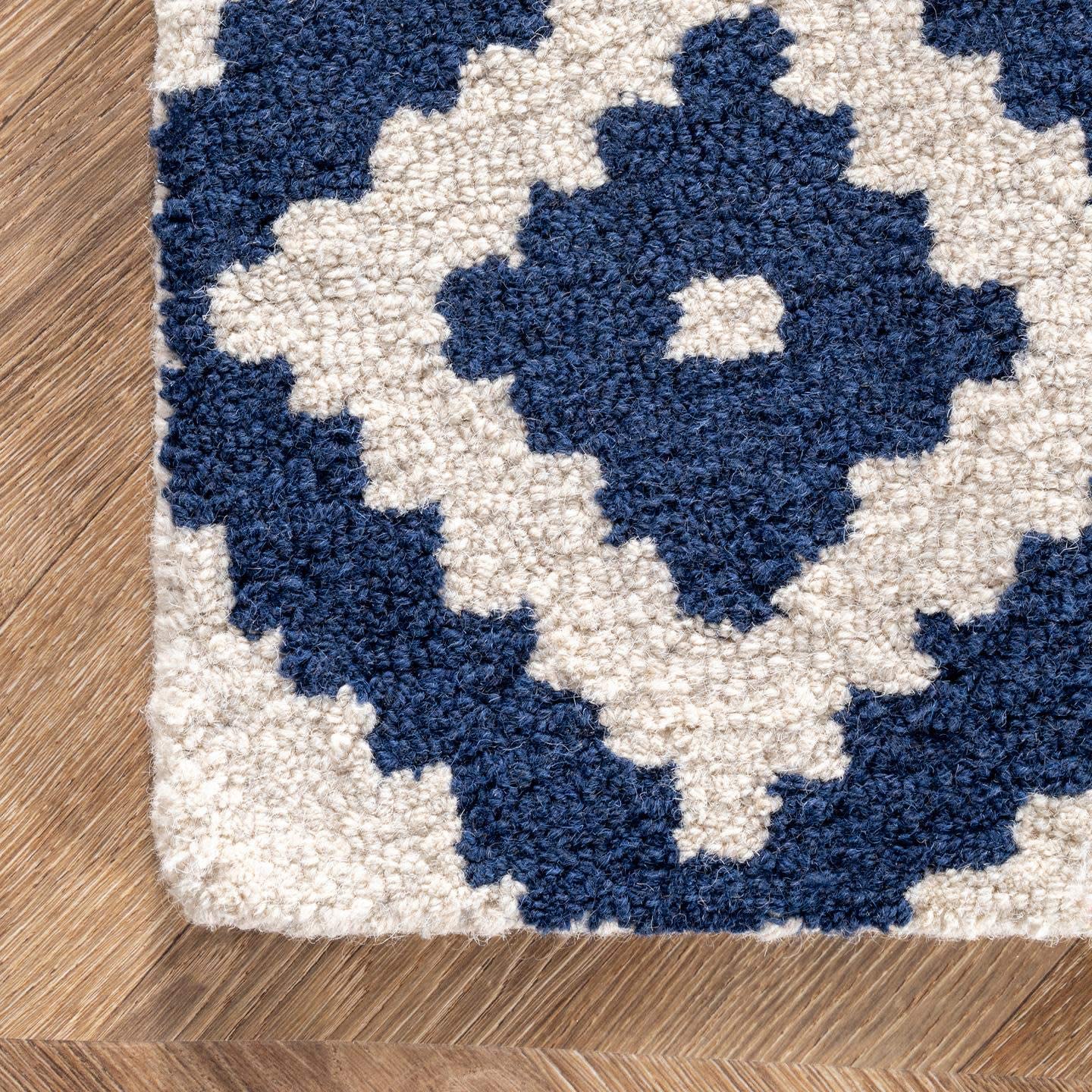 Kellee Navy Contemporary Wool Area Rug