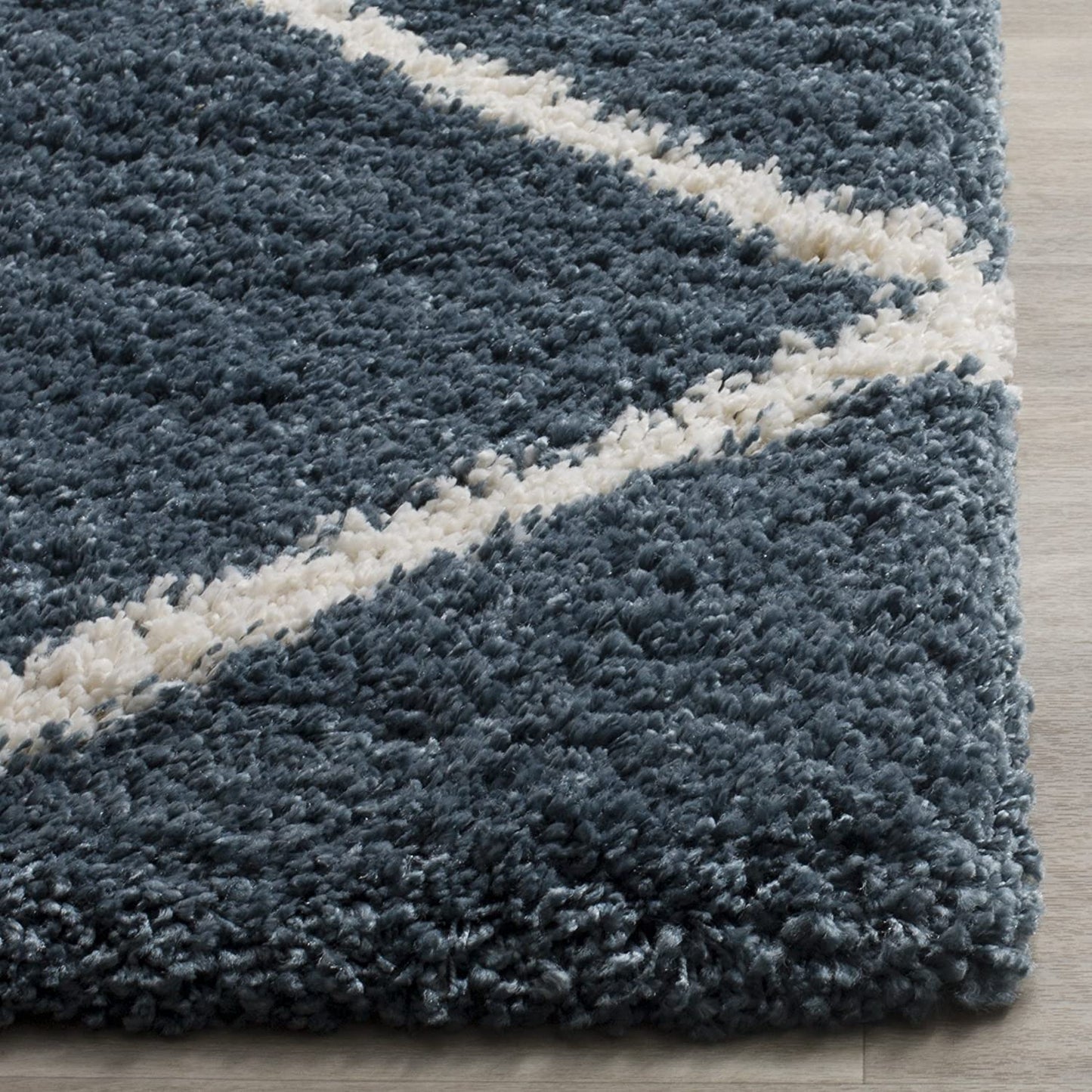 Diamond Trellis Slate Blue/Ivory Soft Plush Shag Area Rug 2-inch Thick