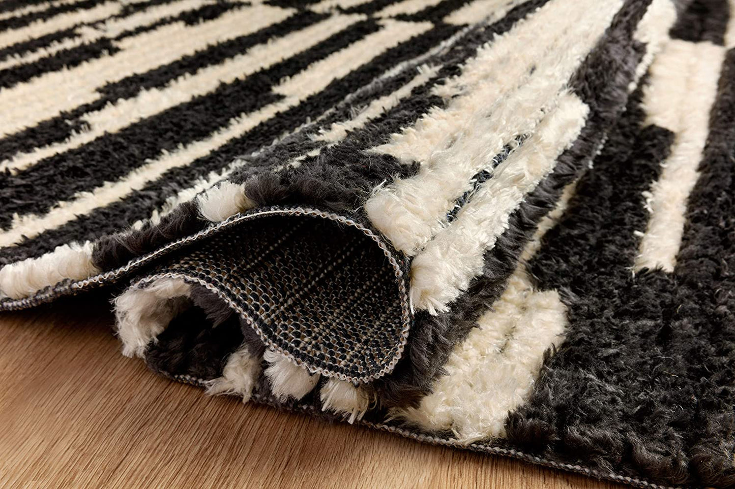 Alice ALI-03 Cream / Charcoal Geometric Soft Area Rug