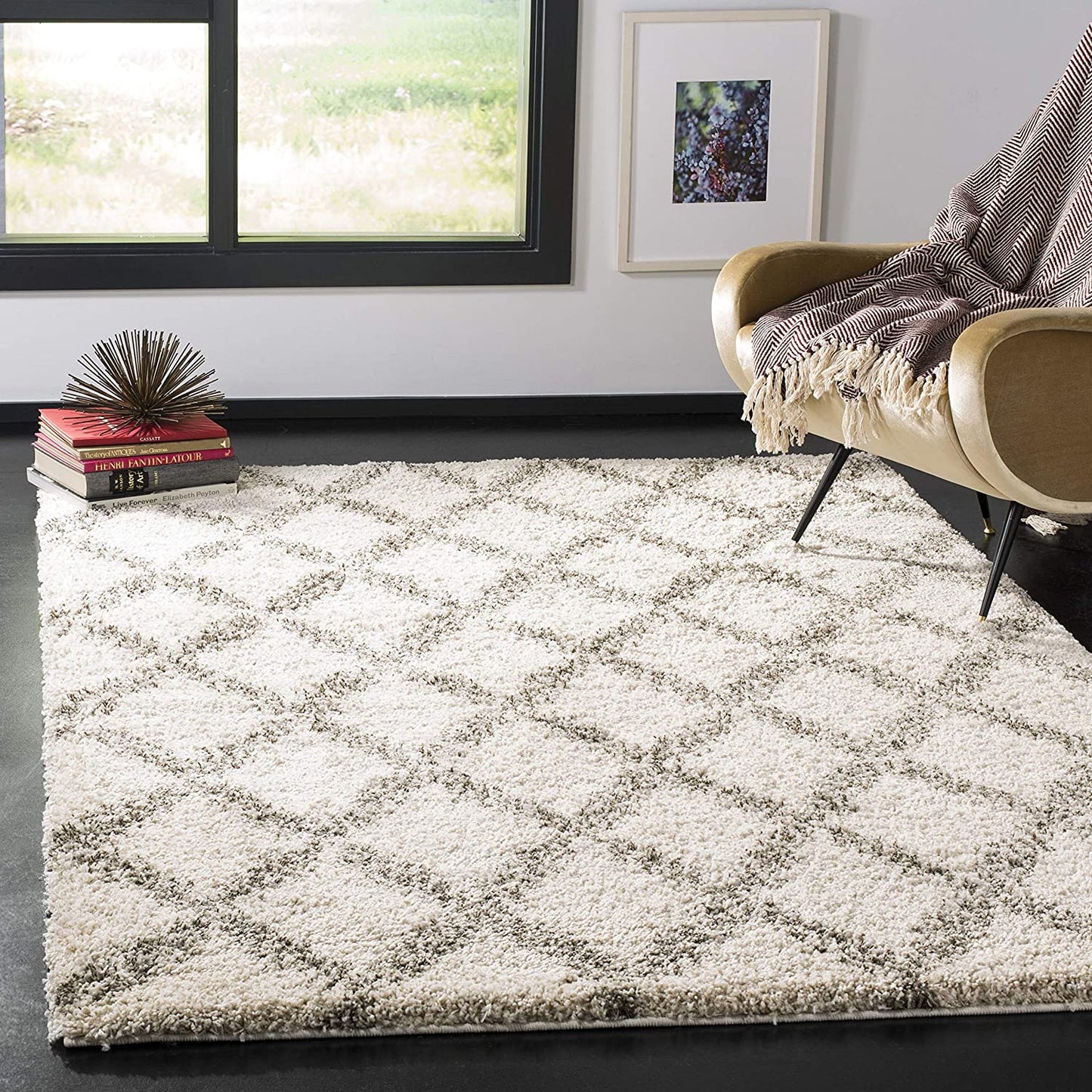 SAFAVIEH Hudson Shag Collection Moroccan Trellis Non-Shedding Living Room Bedroom Dining Room Entryway Plush 2-inch Thick Runner, , Ivory / Grey